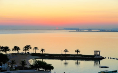 В Катаре включили уличные кондиционеры из-за невыносимой жары