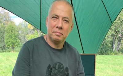 Новиков посоветовал Бузовой выбирать надежных партнеров на фоне закрытия ресторанов