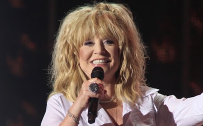 Гастроли Пугачевой в Минске сравнили с официальным визитом Путина