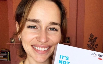 Эмилия Кларк отпраздновала 33-летие в Париже