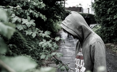 «Инстаграм» запретит рисунки и мемы о селфхарме