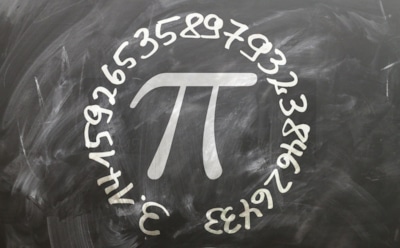 В Екатеринбурге школьник запомнил более 13 тысяч знаков числа пи