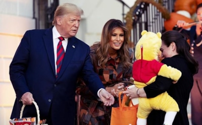 Мелания и Дональд Трамп отметили Хеллоуин в Белом доме