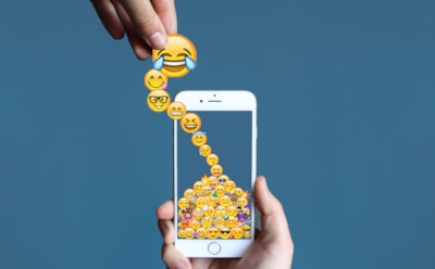 Apple ввела эмодзи с инвалидностью и гендерно-нейтральные смайлики