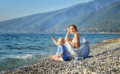 Звезда «Дома-2» Адоевцева рассказала о травме лица у годовалого сына