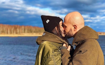 Оксана Самойлова показала беременный живот