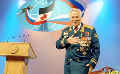 100 лет Михаилу Калашникову: интересные факты о легендарном конструкторе