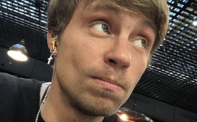 Суд обязал Головина платить алименты внебрачной дочери