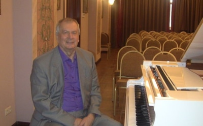 Работавший с Кобзоном и Лещенко композитор Юрий Маркелов умер в Москве