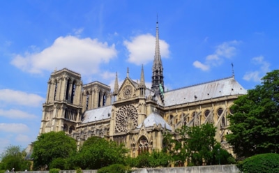 Москва поможет Парижу восстановить Нотр-Дам