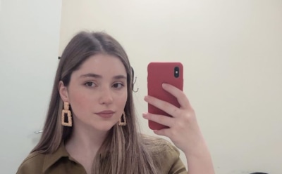 В Сети затравили звезду «Голоса» Рагду Ханиеву из-за рукопожатия со Шнуровым