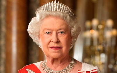 Елизавета II расплакалась во время военного парада