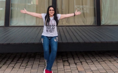 «Это тело не сгорело»: Лолита отметила 56-летие новым клипом