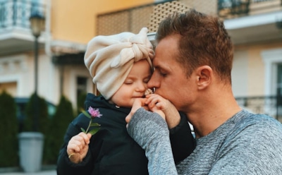 Тарасов гадает, в какую секцию отдать годовалую дочь