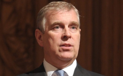 Принца Эндрю отстранили от выполнения королевских обязанностей