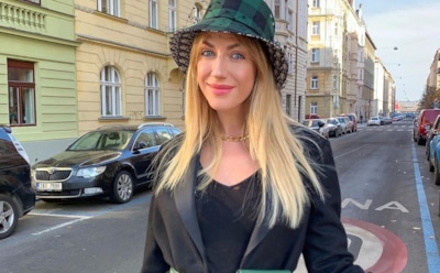 Заправляющая маршрутку в купальнике Никитюк восхитила фанатов