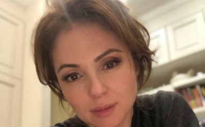 Анна Банщикова показала детские фото с мамой