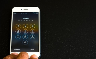 Россия начала подготовку к идентификации смартфонов по IMEI