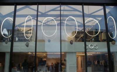 COS выпустил коллекцию украшений из переработанного серебра