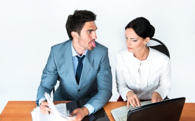 Унизить красиво: колкие фразы, чтобы задеть собеседника