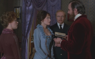 «Жестокий романс»: курьезы на съемках и интересные факты о любимом фильме