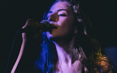 Дочь Варум и Агутина отказалась от фамилии матери