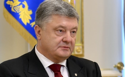 Петра Порошенко забросали яйцами на Майдане