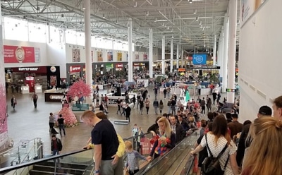 В московском ТЦ «Мега» обнаружили подделки модных брендов