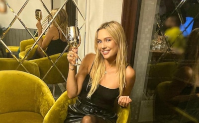 Рудову высмеяли за рваные колготки на вечеринке