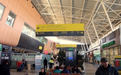 Госдума вернула курилки в аэропорты, несмотря на протесты Минздрава