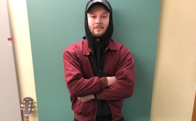 Фанаты столкнулись с пожарными на концерте Макса Коржа в Перми