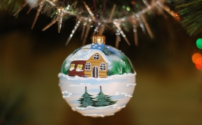 Антиквариат: советские елочные игрушки подорожали в 10 раз