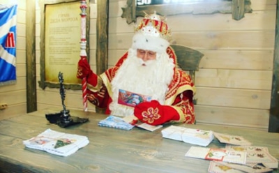 Российский Дед Мороз выступил за искусственные ели и мех