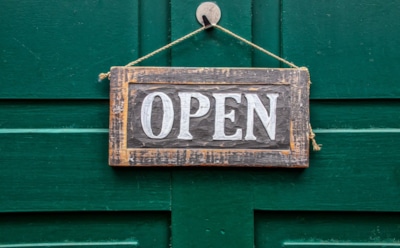 Британец создал самый неудобный отельный номер