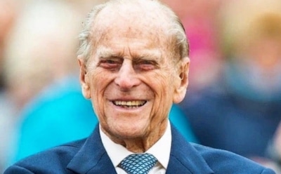 98-летнего мужа Елизаветы II положили в больницу