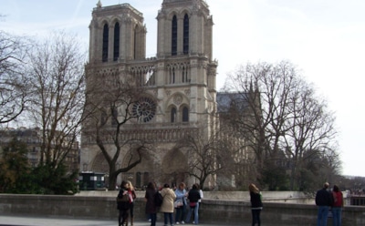 Впервые с XVIII века в Нотр-Даме не пройдет рождественская служба
