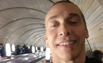 Тарзан впечатлил приседаниями с Эвелиной Бледанс на плечах