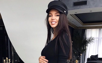 Самойлова объяснила, почему боится улетать на Новый год из России