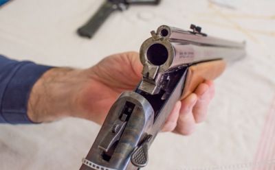 В Приморье мальчик случайно застрелил сестру