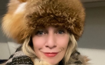 Захарова устроила танцы в стиле рок-н-ролл на корпоративе в МИД