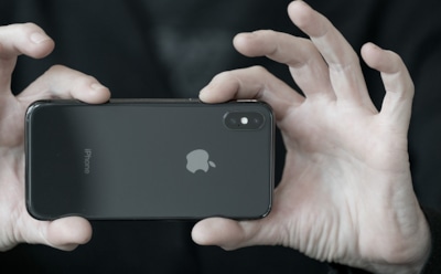 Обновление iOS «сломало» сотовую связь на iPhone