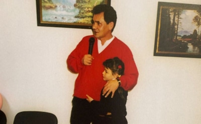 Дочь Сергея Шойгу показала, как он наряжает елку