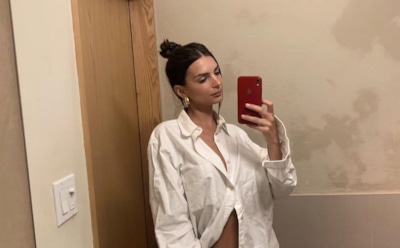 Ратаковски показала фото в 14 лет, опровергнув подозрения в «пластике»