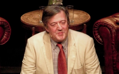 Стивен Фрай станет ведущим телешоу по «Фантастическим тварям»