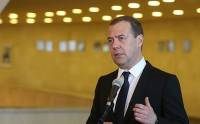 Правительство России подало в отставку — Медведев