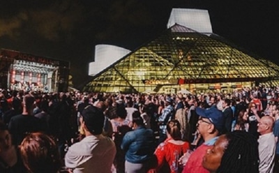 Depeche Mode и Уитни Хьюстон введут в Зал славы рок-н-ролла