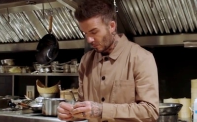 Дэвид Бекхэм впервые слепил пельмени в честь китайского Нового года