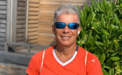 Олег Газманов станцевал ламбаду в плавках