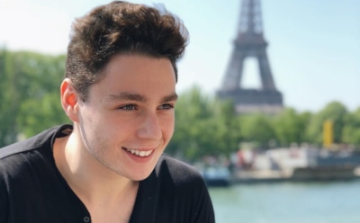 Сын российского миллиардера ездит на метро и живет в съемной «двушке»