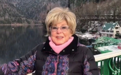 Ангелина Вовк пришла с избранником в загс